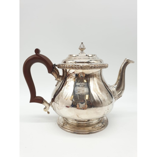 21 - Asprey London Silver Tea Pot, weight 1000g and 18cm tall, 22cm wide approx in very good condition