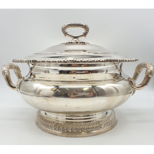 5 - A very Large and heavy Asprey London Silver Serving pot and lid, weight 4500g total , size 15x32cm a... 