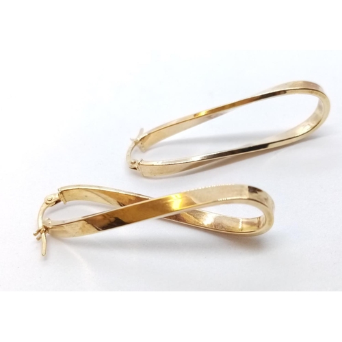 303 - Pair of 9ct Gold EARRINGS.  1.6g