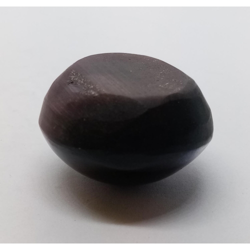 317 - Large and unusual cats eye stone, weight 45g