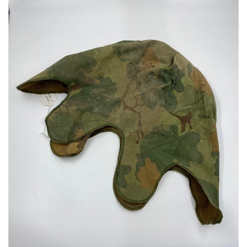 327 - Vietnam War Era U.S.M.C Helmet Cover & Field Cap.