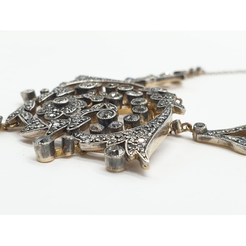 81 - 9ct Gold and Diamond Vintage PENDANT with over
3 ct of Diamonds.  42.4g     40cm length.