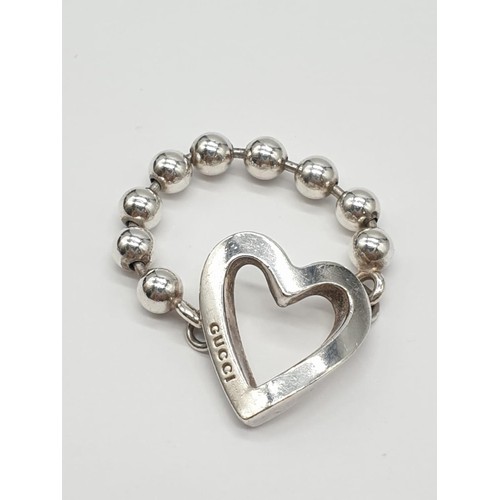 408 - Ladies Gucci sterling silver bead chain heart ring with pouch and box, size P