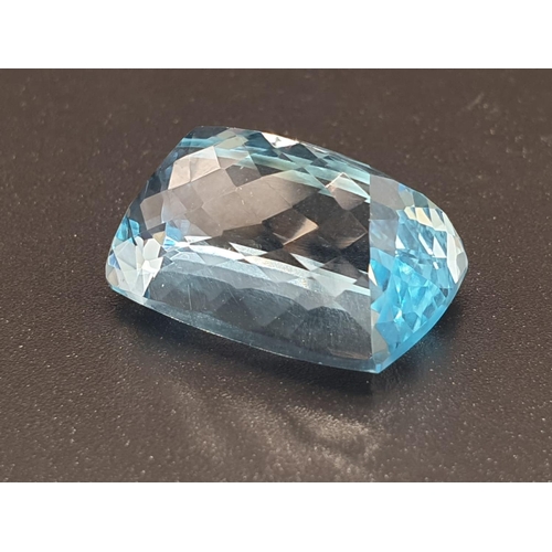 162 - 30.87 Cts BLUE TOPAZ. Rectangular step. ITLGR certified