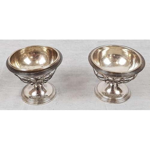 189 - A Pair of Silver Dessert Dishes. Removable bowls - Open Flower Design. 7cm diameter. 7cm tall. 214g ... 