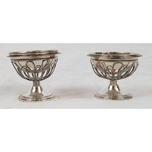 189 - A Pair of Silver Dessert Dishes. Removable bowls - Open Flower Design. 7cm diameter. 7cm tall. 214g ... 