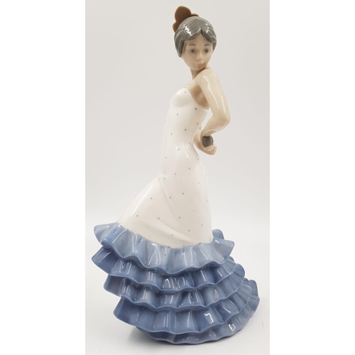 180 - Lladro Porcelain Figure - Nao, Flamenco Dancer.
24cm tall.