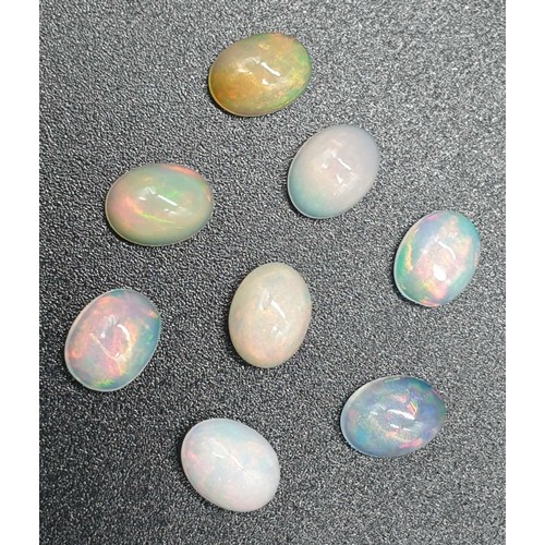 994 - 7.7 Cts FIRE OPALS. Oval shaped, Calibrated