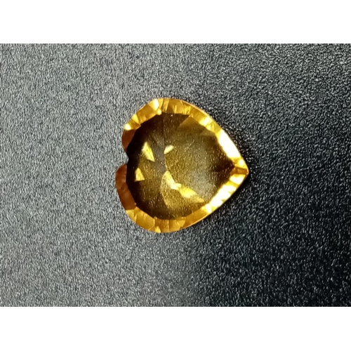 218 - 3.71 Cts Natural Citrine. Heart shape. IDT certified