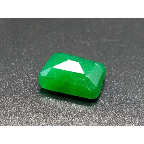 337 - 5.82 Cts Natural Emerald. Octagonal Step Cut shape. IGL&I certified