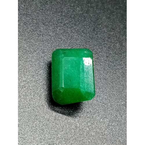 337 - 5.82 Cts Natural Emerald. Octagonal Step Cut shape. IGL&I certified