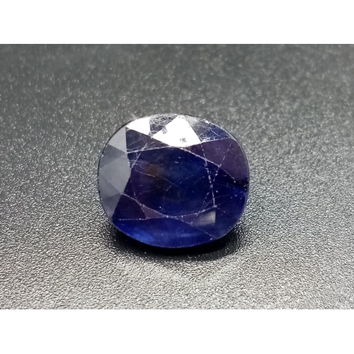 988 - 9.90 Cts Natural Blue Sapphire. Oval shape. ITLGR certified