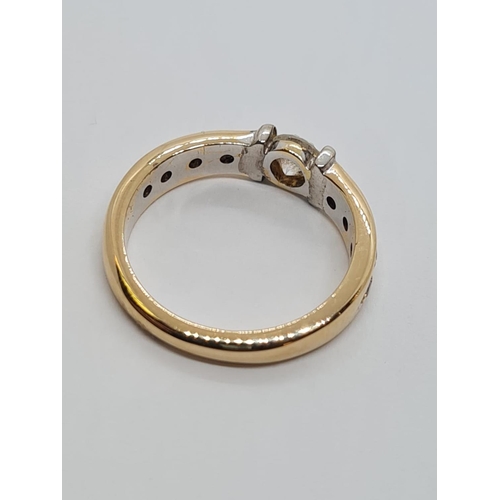 933 - 18ct Gold and Diamond RING.  4.2g    Size K/L