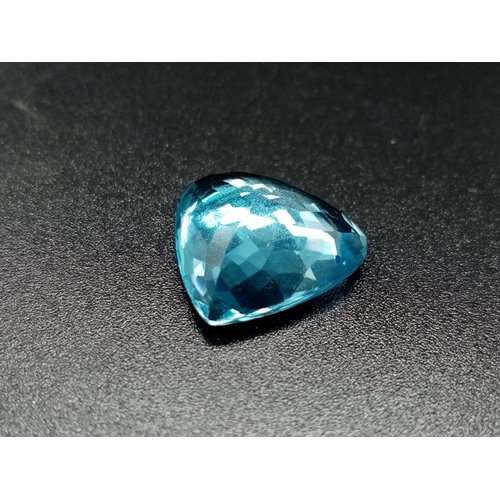 211 - 11.61 Cts Natural Blue Topaz. Pear Mixed shape. IDT certified