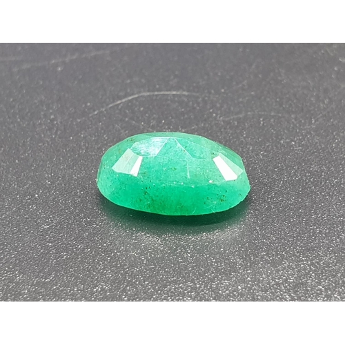 540 - 6.050 Cts Natural Emerald. Oval Shape. GLI Certified