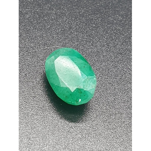 540 - 6.050 Cts Natural Emerald. Oval Shape. GLI Certified