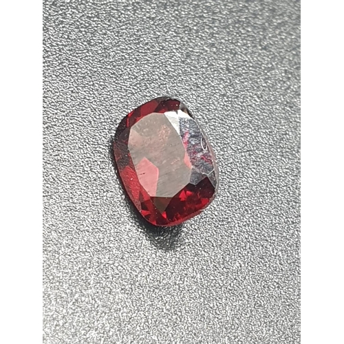 841 - 1.700 Cts Natural Pyrope Granet. Cushion Shape. GLI Certified