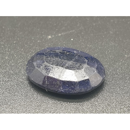 842 - 13.750 Cts Natural Blue Sapphire. Oval Shape. GLI Certified