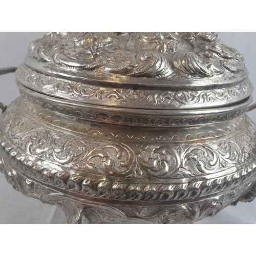 117 - AN 11 PIECE ANTIQUE BURMESE SILVER PUNCH BOWL BEAUTIFULLY ENGRAVED WITH ORIENTAL GODS AND TOPPED WIT... 
