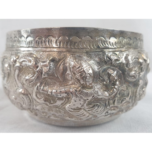 117 - AN 11 PIECE ANTIQUE BURMESE SILVER PUNCH BOWL BEAUTIFULLY ENGRAVED WITH ORIENTAL GODS AND TOPPED WIT... 