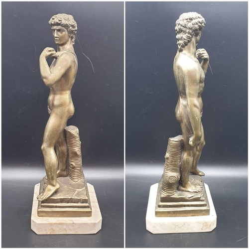 998 - A Statue of Michelangelo's David in Brass on a Marble Base 40cms Tall 3.6kg