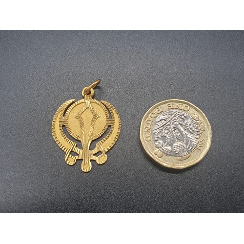 259 - A 22 carat, yellow gold, pendant. Weight: 3.7g.