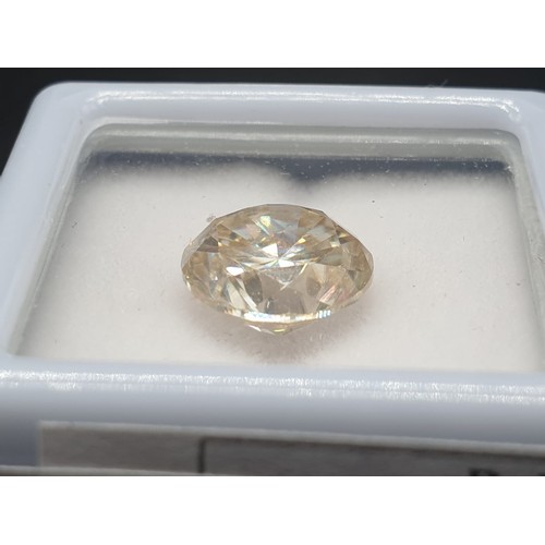 347 - 3cts White Moissanite loose stone with GLI certificate