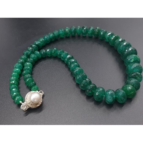 173 - 440cts Emerald Necklace with Pearl Clasp