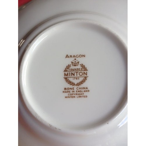 586 - Minton Aragon 92 pieces dinner set Mint condition to include:
12 x handled sop bowls
1 x coffee pot ... 