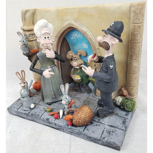 642 - A Rare Vintage Wallace and Gromit Large Statue. The Curse of the Were-Rabbit. Limited Edition, 1024 ... 