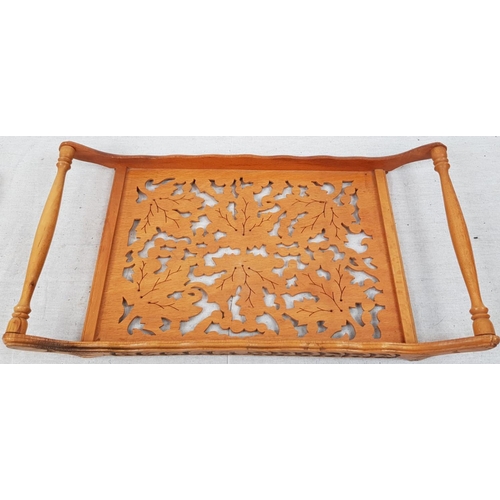 971 - 5 Vintage/Retro Dinner Trays. Largest 53 x 36cm