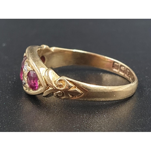 313 - 18CT YELLOW GOLD ANTIQUE RUBY AND DIAMOND RING, WEIGHT 3.8G AND SIZE N