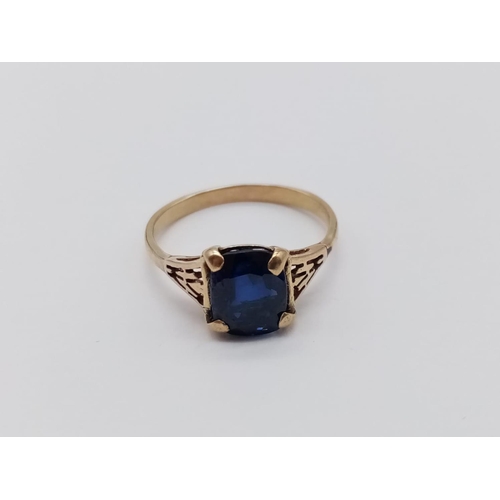 335 - Yellow gold sapphire solitaire ring, weight 2.1g and size N