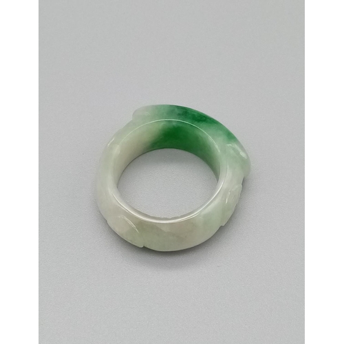 538 - Natural jade ring, weight 10g and size U