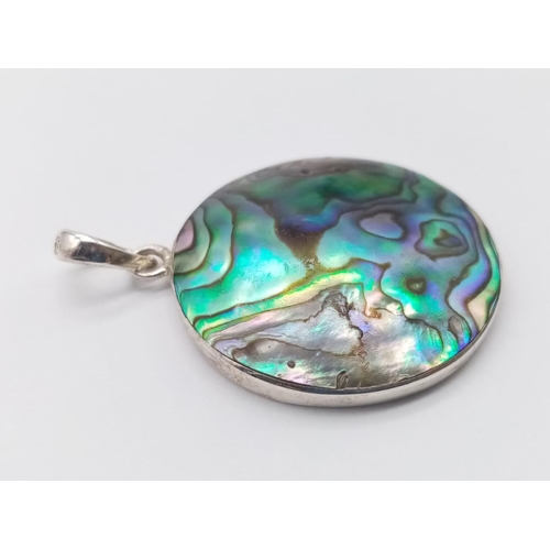 784 - New Zealand shell silver pendant