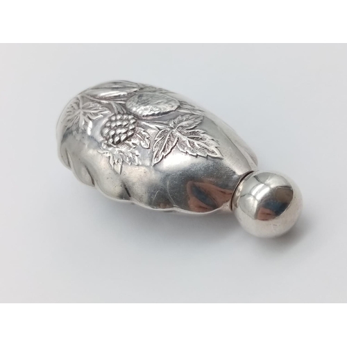 219 - Silver perfume bottle weight 15.13g and 5.5cm tall