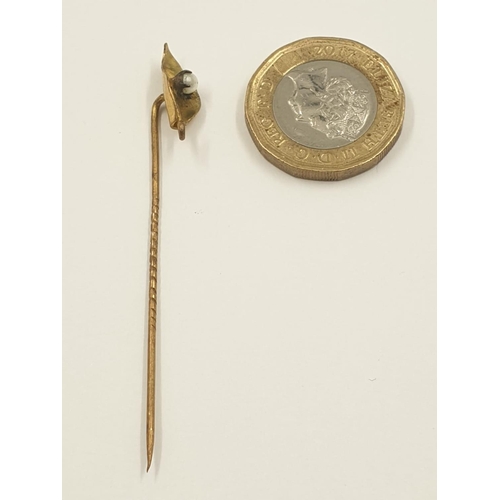 872 - Victorian Yellow metal Pearl Stick Pin.   6.2cm