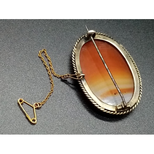 920 - Silver Gilt BROOCH with large Agate stone.  14.1g   4.5 x 3 cm