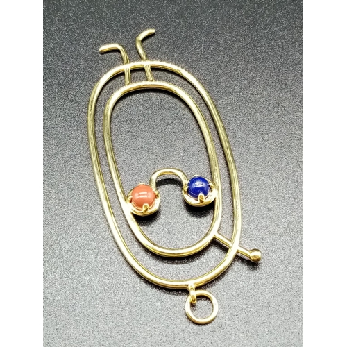 907 - A Smiley-Face,  Yellow-Metal Coral and Lazuli Pendant. 
4.7g