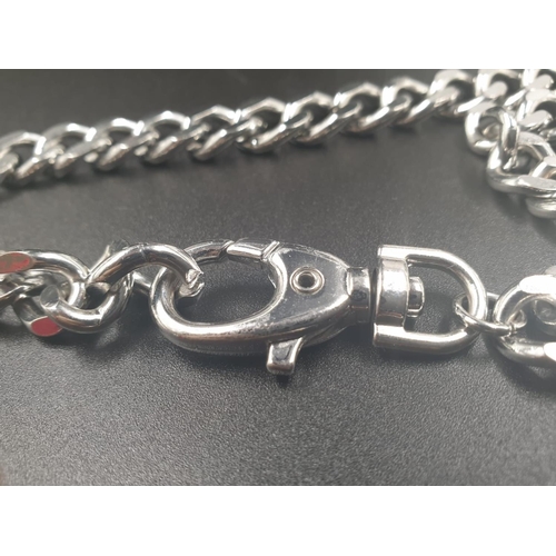 635 - Heavy metal highly polished chain, weight 96g