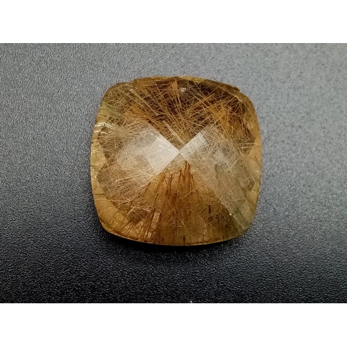 675 - 17.25ct quartz