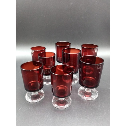 930 - 10 Piece Set of 1970s Luminarc Red French Glassware.