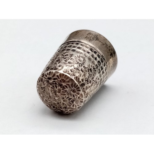 282 - Antique Sterling Silver Thimble. 5.95g