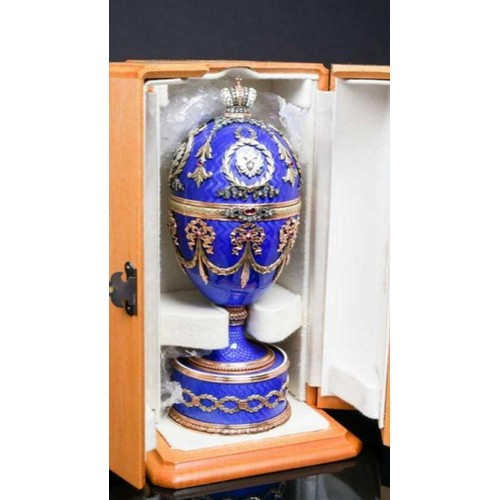 69 - Russian very Large Blue 14ct Solid yellow Gold Enamel Diamond Surprise Easter Egg.

Magnificent 14CT... 