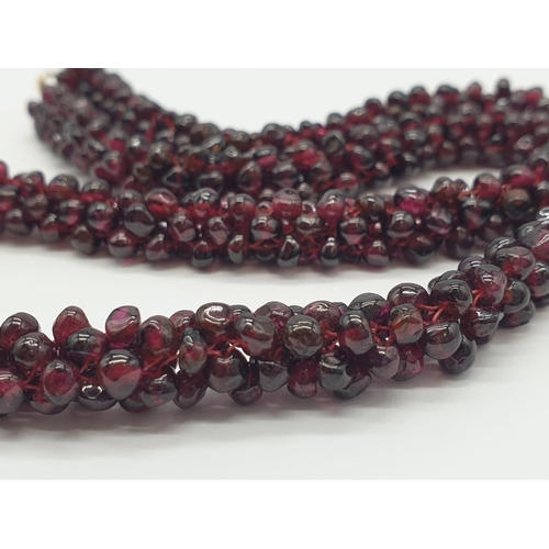 680 - Garnet NECKLACE with 9ct Gold Clasp.  80g  52cm