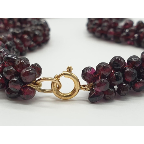 680 - Garnet NECKLACE with 9ct Gold Clasp.  80g  52cm