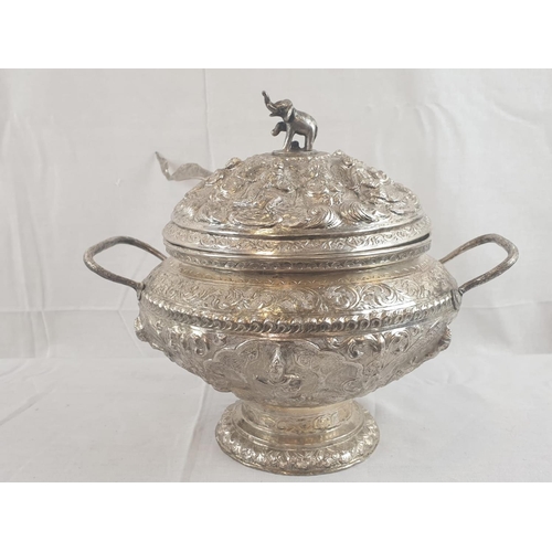 138 - AN 11 PIECE ANTIQUE BURMESE SILVER PUNCH BOWL BEAUTIFULLY ENGRAVED WITH ORIENTAL GODS AND TOPPED WIT... 