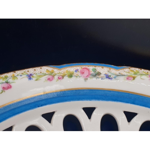 779 - A 19th Century Porcelain Centrepiece/Fruit bowl, on a Brass Pedestal. Beautiful Floral Decoration.
2... 