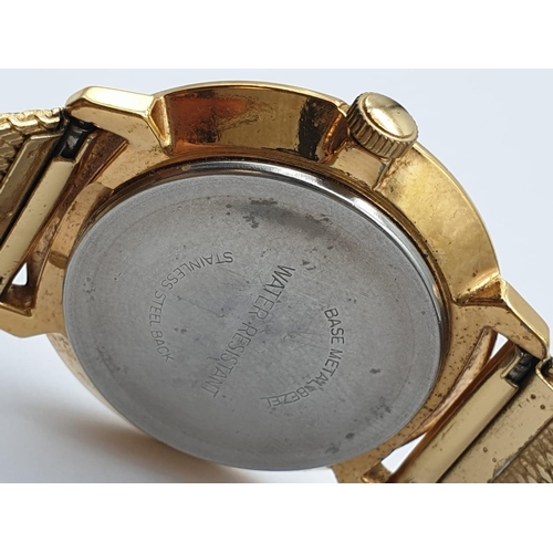 447 - Vintage Saga Men's Wristwatch. Gold Plated Strap and Case, Gold Dial. In Full Working Order.