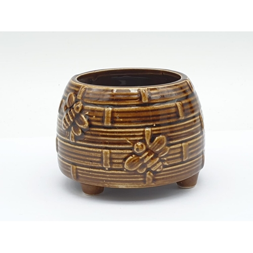 482 - Ceramic Honey Pot, Brown Hive Design. Made in Devon at Kingsbridge Pottery. 12cm high